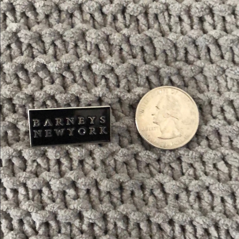 Barney Newyork Magnetic pin - Picture 4 of 4